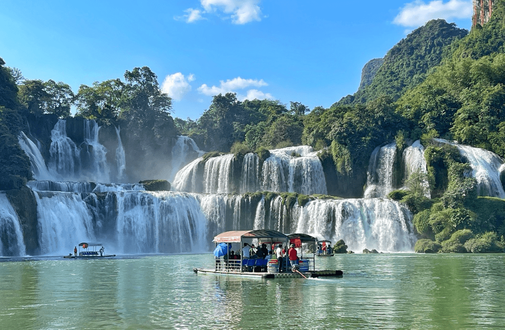 Ban Gioc Waterfall. Vietnam